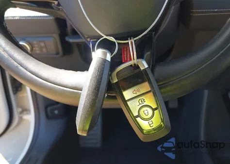 2021 Ford Mustang Mach-E California Route 1 z USA, uszkodzony, nr VIN 3FMTK2R75MMA19287